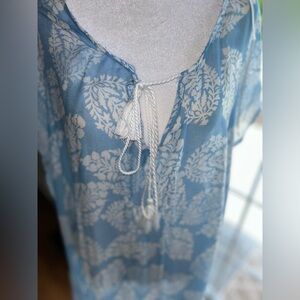 Surf Gypsy blue and white coverup size M
